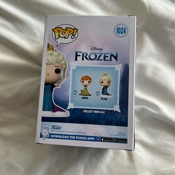 Frozen Elsa Funko Pop Figure - Picture 3 of 5